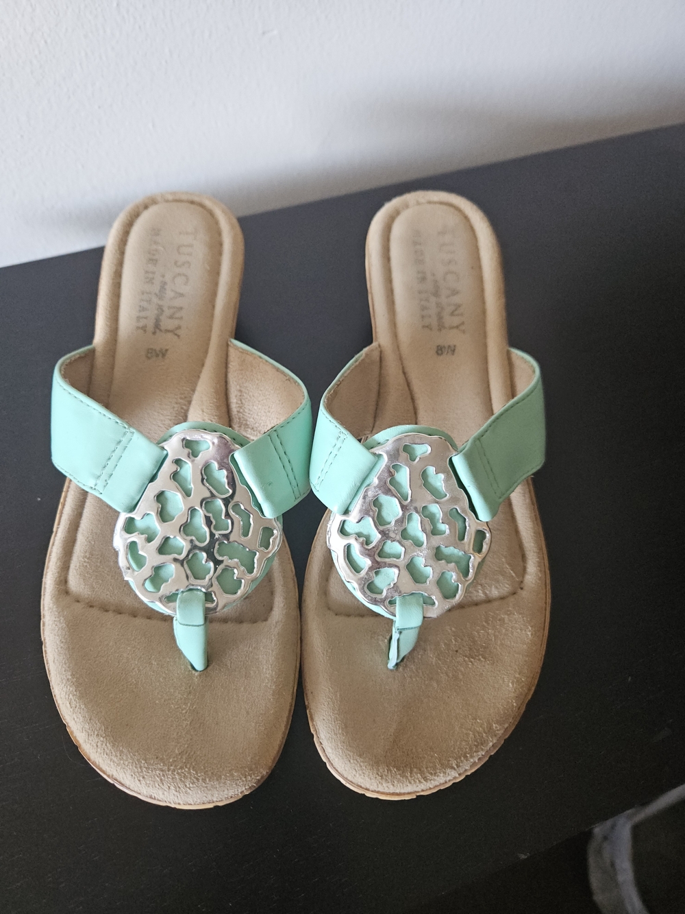 Tuscany Leather Mint Green Toe-Ring Sandals with Decorative Medallion